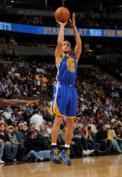 表现感到满 表现感到满